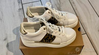 Bata sneackers ecopelle bianca maculati taglia 36