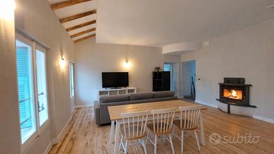 Ampio trilocale appena ristrutturato a Coldirodi