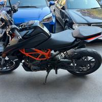 KTM Duke 390