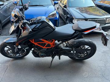 KTM Duke 390