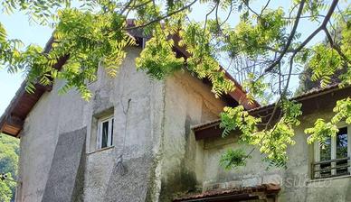 Immobile in asta di 237 m² con 5 locali a Mele