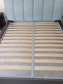 Rete matrimoniale a doghe in legno e alluminio