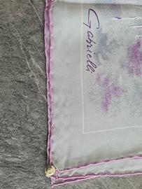 Foulard in seta nuovo