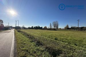 TERRENO EDIFICABILE IN ZONA RESIDENZIALE - 4 LOTTI