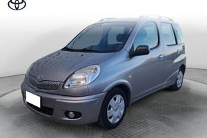 Toyota Yaris Toyota Verso 1.3i 16v Cat