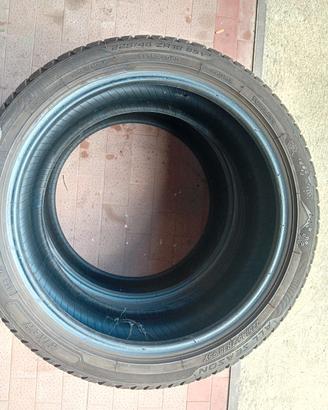 gomme quatro stagioni 225/45zr18 95y