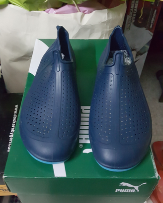 Scarpe in gomma per il mare