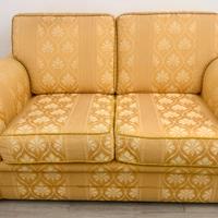 Divano Classico 2 Posti Tessuto