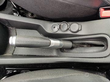 Leva freno a mano CITROEN DS3 1199cc benz 2013