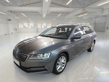 SKODA SUPERB 1.4 TSI PLUG-IN HYBRYD STYLE DSG STAT
