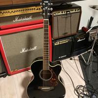 Chitarra acostica Yamaha e chitarra classica