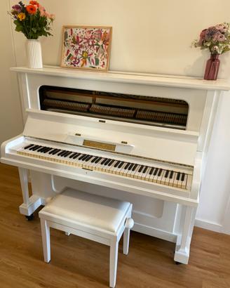 Pianoforte verticale