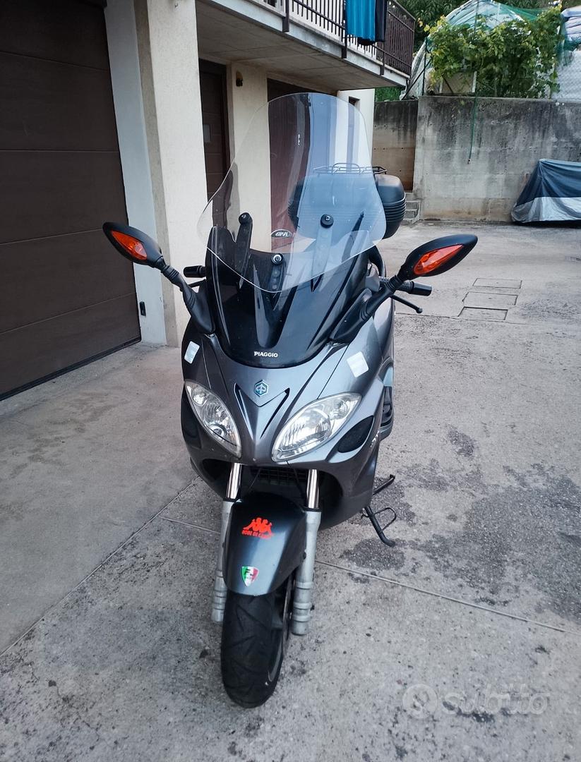 HOT Scooter Piaggio X9 500 2003 Piaggio X9 500 2003 Moto E