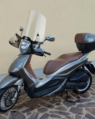 Piaggio Beverly 300 - Full Accessoriato