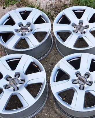 Cechi in lega Audi R17 - R 17