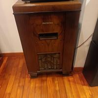 Mobile radio d'epoca 