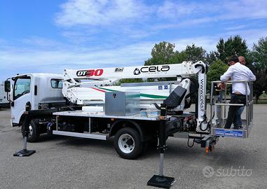 Piattaforma aerea autocarrata CELA DT 30 metri