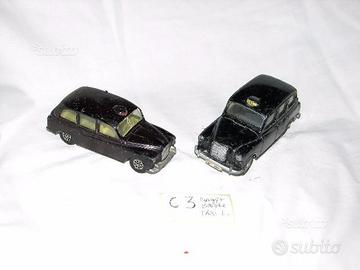 Corgi toys taxi +Budgie taxi lotto