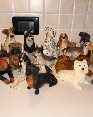 16 cani da collezione in resina