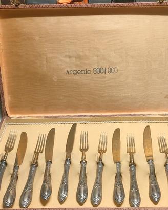 Set di posate vintage in argento .