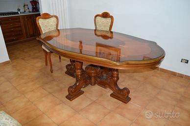 Tavolo da pranzo 