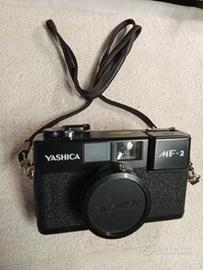 YASHICA MF-2 FOTOCAMERA ANALOGICA 