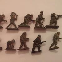 vecchi soldatini in plastica Crescent altri marchi