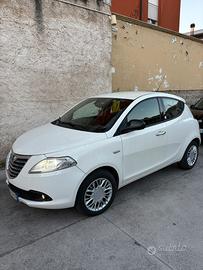 Lancia ypsilon GPL CASA MADRE