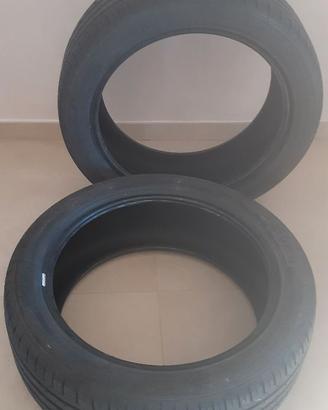 Gomme 245/45 R19 102Y
