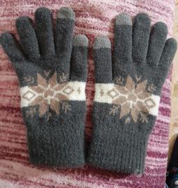 guanti in lana