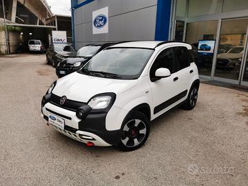 Fiat Panda 1.0 FireFly S&S Hybrid City Cross IVA D
