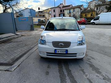 KIA PICANTO 1.1 EX BENZ.
