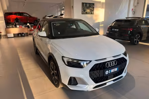 Audi A1 30 1.0 CITY CARVER tfsi Identity Contrast 