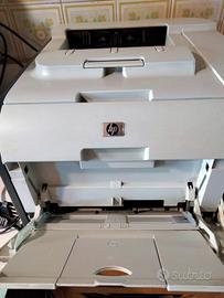 hp Laserjet cp2025 stampante laser a colori 