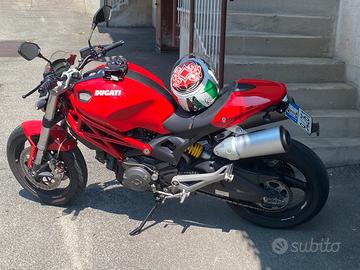 Monster 696+