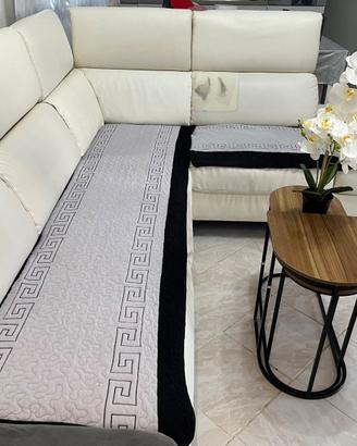 divano letto bianco in pelle