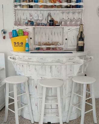 PIANO BAR