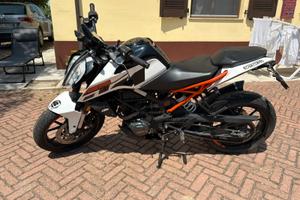 KTM DUKE 125