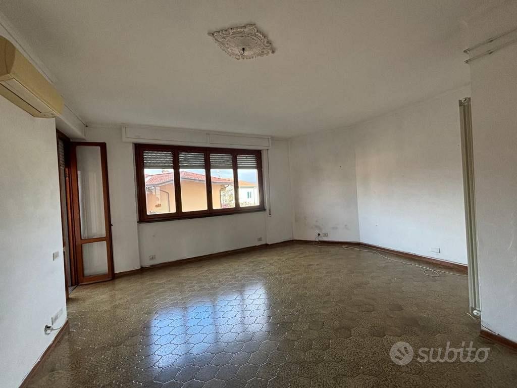 Apartment in Massa, Bondano, Marina di Massa - Vista 2