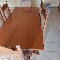 tavolo e sedie 