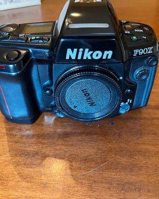 MACCHINE FOTOGRAFICHE NIKON ANALOGICHE