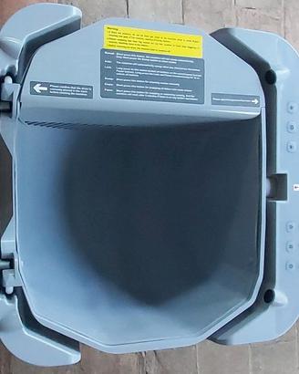 Lettiera automatica per gatti