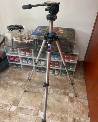 Cavalletto macchina fotografica manfrotto