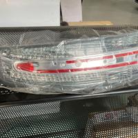 Aston Martin vantage faro stop sinistro