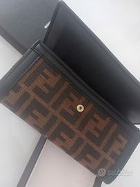 Portafoglio portacarte