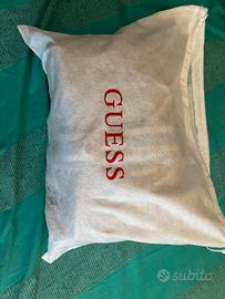 Borsa e portafoglio Guess