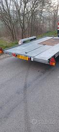 Carrello trasporto auto basculante