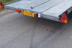 Carrello trasporto auto basculante