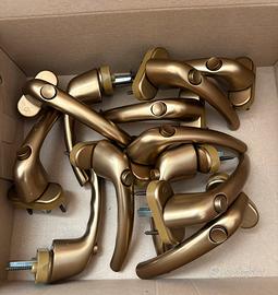 Lotto 12 maniglie per finestre anti ribalta