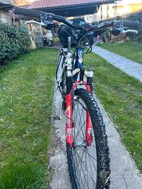 Mtb marca Scott misura ruote 26”